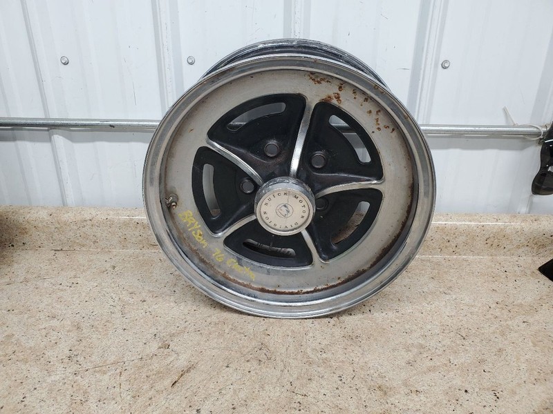 Wheel 15x6 Chrome Fits 71-79 BUICK 303817