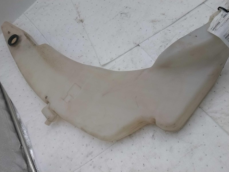 2011 Ford Transit Connect Washer Fluid Reservoir OEM White 2.0L 101K Miles