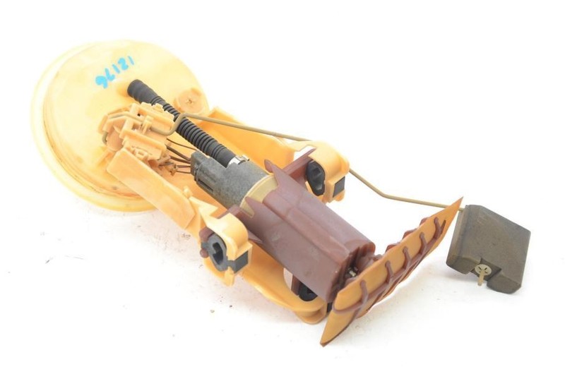 1997-2000 BMW Z3 Roadster Fuel Pump Assembly 1183687