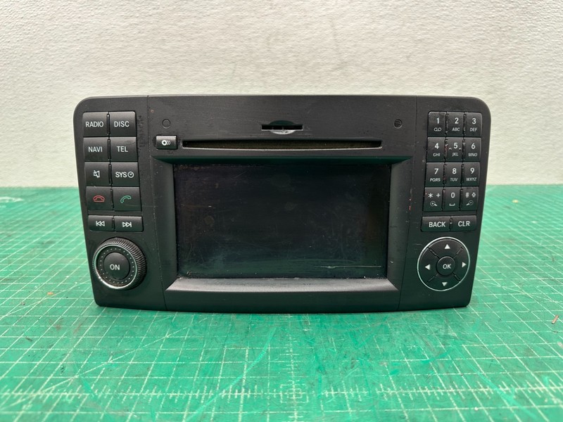 10-11 Mercedes-Benz ML350 W164 COMMAND HEAD UNIT NAVIGATION RADIO CD PLAYER OEM