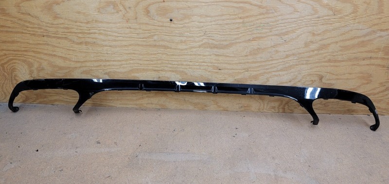 2018 2019 2020 VOLVO XC60 R-DESIGN R DESIGN Rear Bumper Lower Insert Trim OEM