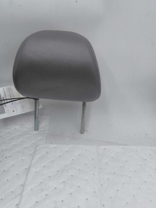 Used Headrest fits: 2006 Honda AccordGrade A