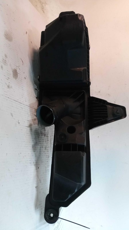 2015 BMW 320I Air Cleaner Assembly OEM 13717597589 Used 120K Miles White