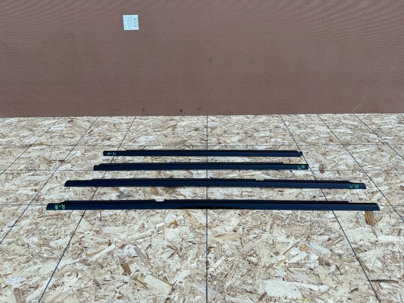 MERCEDES W212 E63 2010-2016 OEM LEFT RIGHT FRONT REAR DOOR TRIM MOLDING SET BLCK