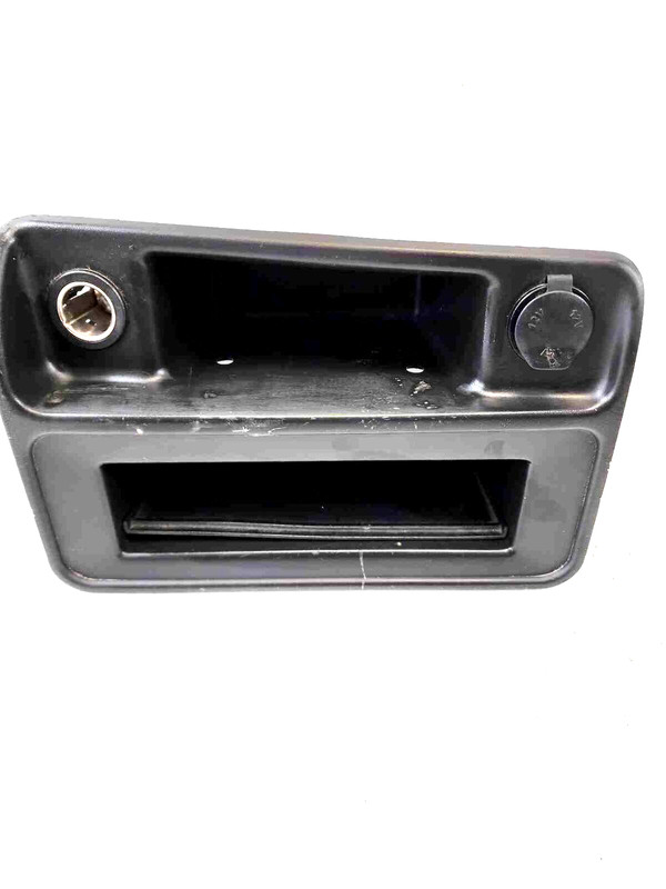 2003 Avalanche Cubby Console Dash Upper Bezel Lighter Light Scratches 15194292