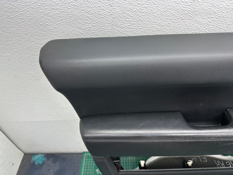 13-17 Range Rover L405 REAR RIGHT INTERIOR DOOR PANEL TRIM OEM