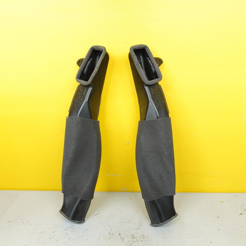 2024-2025 MAZDA CX-90 LEFT & RIGHT AIR OUTLET DUCT OEM KMV6-61-817 / KMV6-61-818