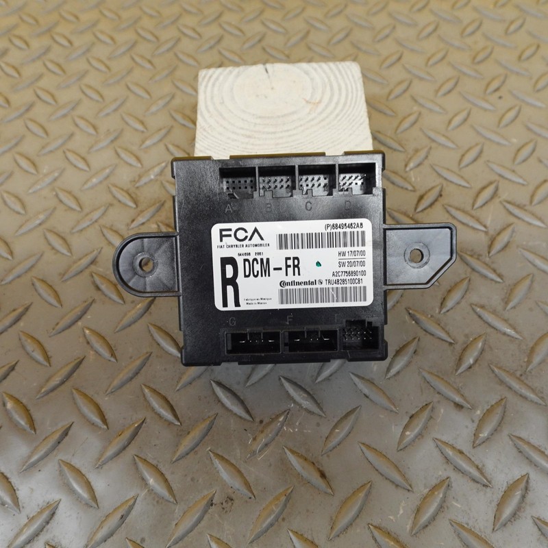 2021 CHRYSLER PACIFICA FRONT RIGHT SIDE DOOR CONTROL MODULE OEM 68496462AB