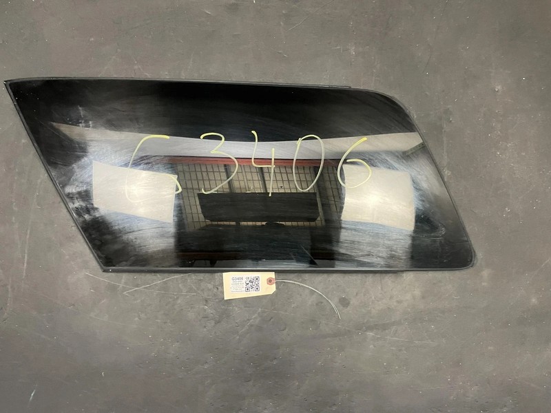 Left Quarter Window Glass 2020 GMC Acadia 84623653 2017 2018 2019 2021 - 2023