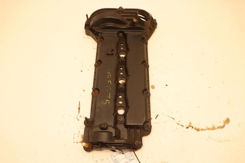 2014-2019 DODGE RAM 1500 3.0L DIESEL LEFT SIDE HEAD VALVE COVER PLATE OEM