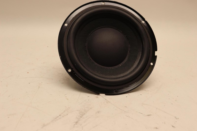 2015-2018 PORSCHE MACAN REAR SUBWOOFER SUB WOOFER BASS BOX SPEAKER OEM