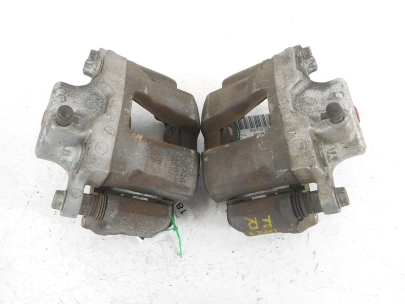 Kia Optima Brake Caliper Pair Front Left Right Hybrid OEM 2011-2016