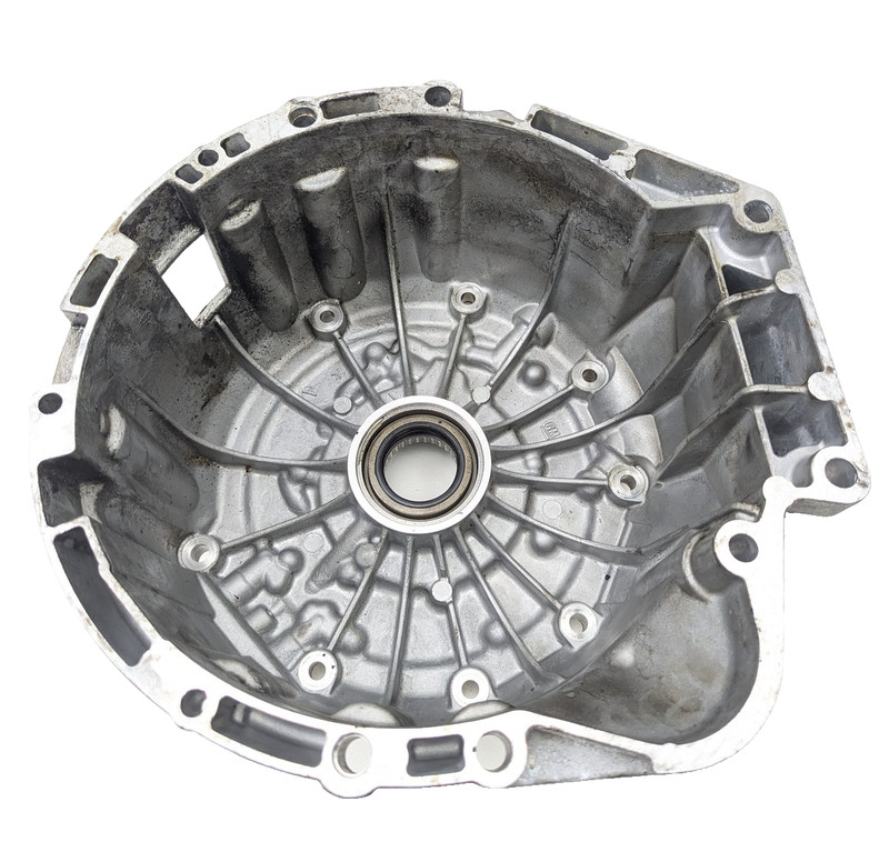 07-08 BMW 128i 328i E90 3.0L 6-Speed Automatic Transmission Bell Housing 756854