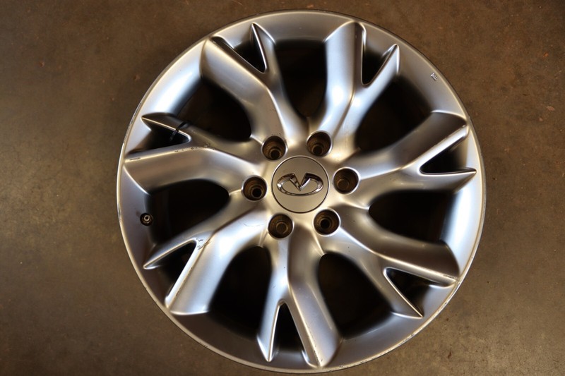 2011-2013 INFINITI QX56 WHEEL RIM R20 20X8 ALLOY 7 Y SPOKE SILVER OEM