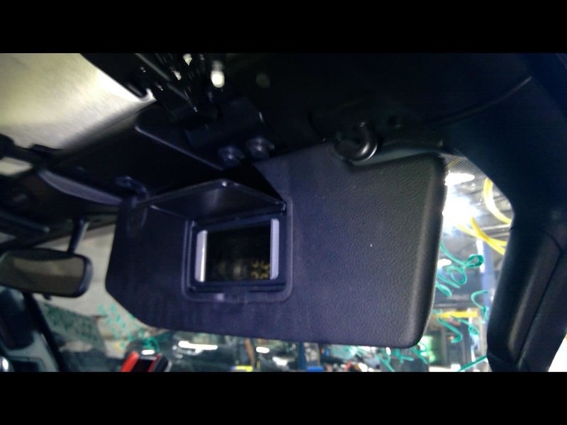 Passenger Sun Visor With Illumination LHD Fits 18-23 WRANGLER 1660421