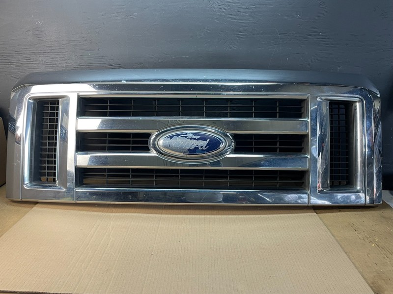 2008 to 2014 Ford Econoline E150 E250 Front Upper Chrome Grill Grille AC1912 DG