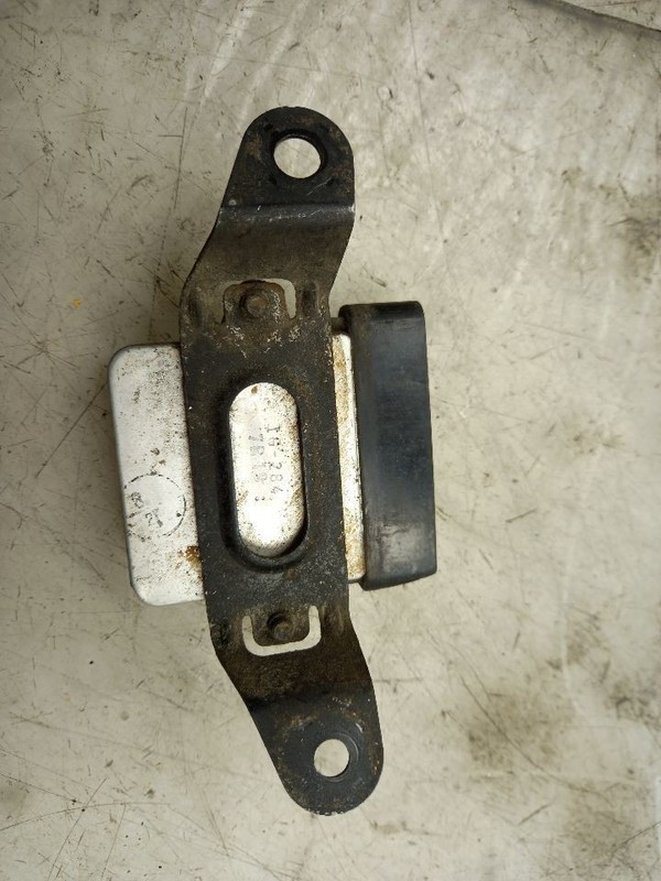 96-02 TOYOTA 4 RUNNER IGNITOR CONTROL MODULE 89621-35020 5VZFE