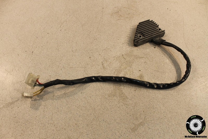 1984 Honda V30 Magna VF500C RECTIFIER VOLTAGE REGULATOR VF 500 C 84