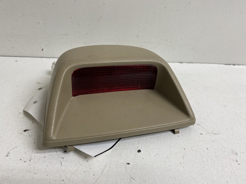 2000-2006 Nissan Sentra High Mount Rise Tail Lamp 3rd Brake Light Tan Trim Bezel