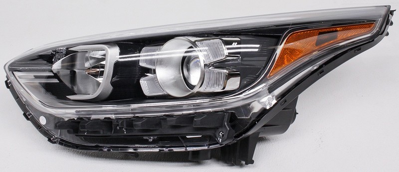 OEM Kia Forte Sedan Left Halogen Headlamp 92101-M7100 - 1 Tab Missing