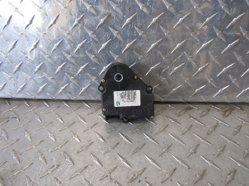 03 CHEVROLET TRAILBLAZER HEATER BLEND DOOR ACTUATOR