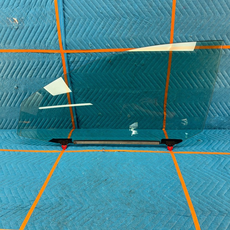 05-10 TOYOTA AVALON XL LEFT DRIVER FRONT DOOR WINDOW GLASS OEM