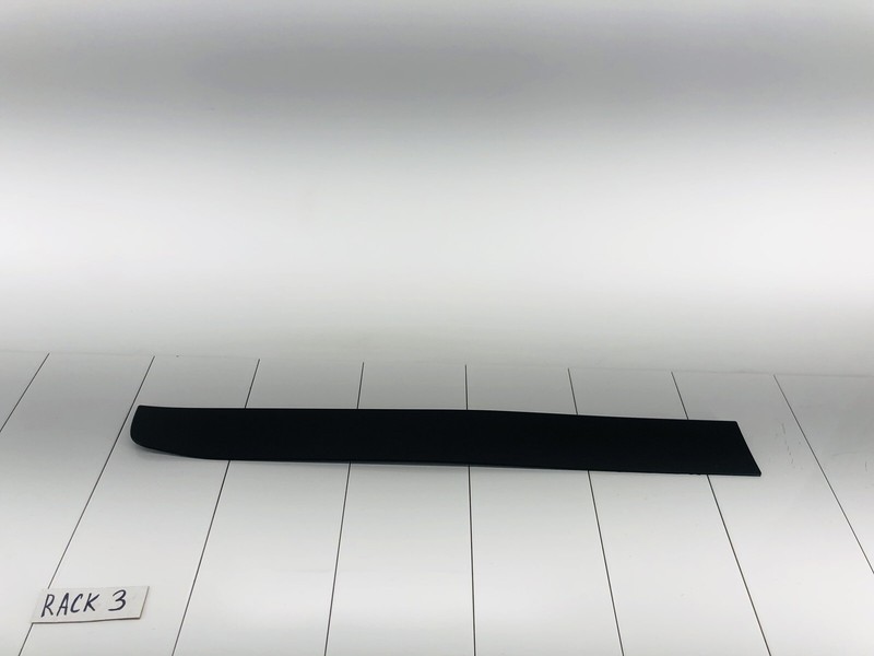 07-16 GMC ACADIA FRONT LEFT PASSENGER SIDE EXTERIOR LOWER DOOR MOLDING OEM
