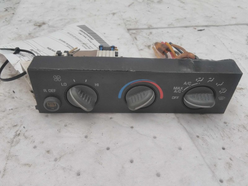 2002 GMC Safari A/C Selector Switch OEM Brown 15130958 226K Miles