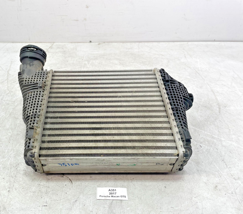✅ 15-18 OEM Porsche Macan GTS 95B Right Passenger Radiator Air Intercooler *