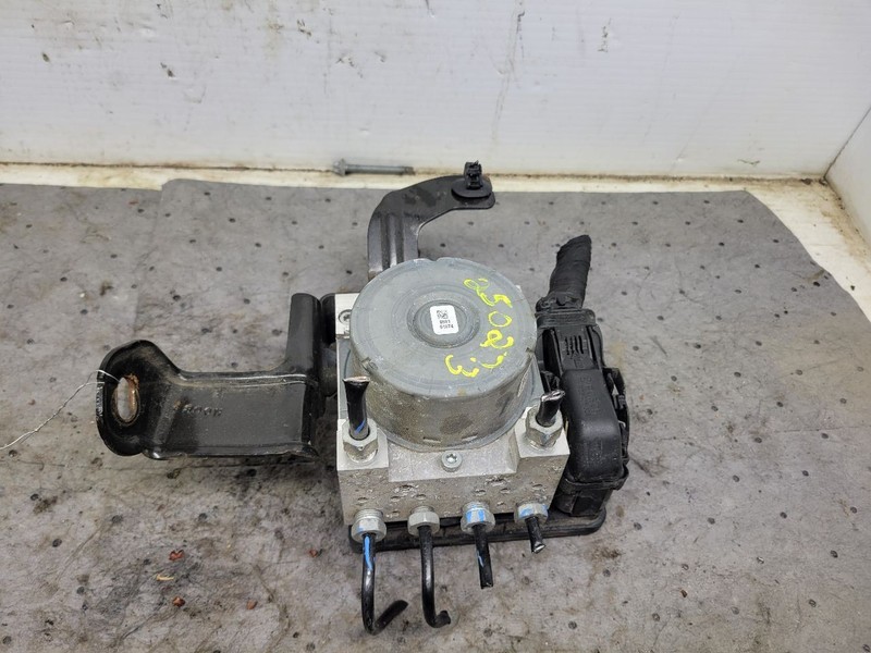 Anti-Lock Brake Part Without Adaptive Cruise Fits 17 XTS 1629834