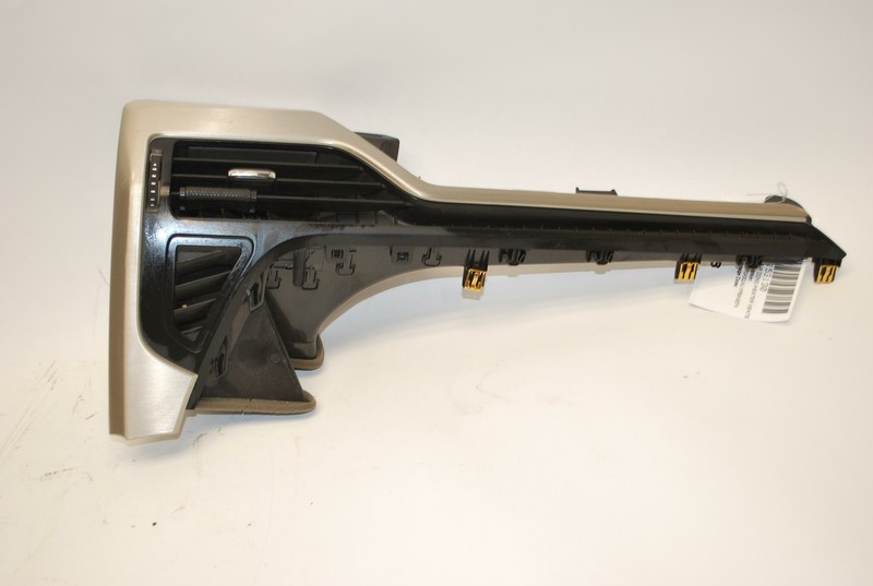 2015-2020 GMC YUKON XL 1500 DASHBOARD RIGHT SIDE AIR VENT TRIM MOLDING OEM