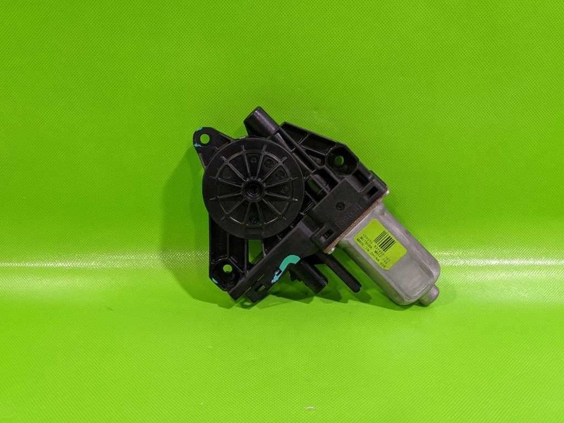 11-20 GRAND CHEROKEE PASSENGER RIGHT REAR WINDOW MOTOR OEM 3992-27