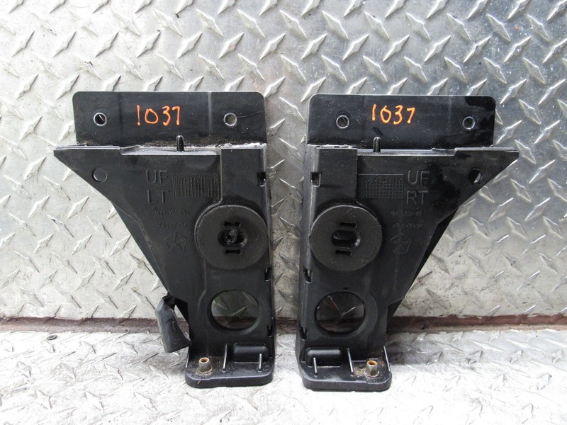 2015 CHRYSLER 200 LOWER RADIATOR BRACKET MOUNT OF PAIR 2.4L 4CYL