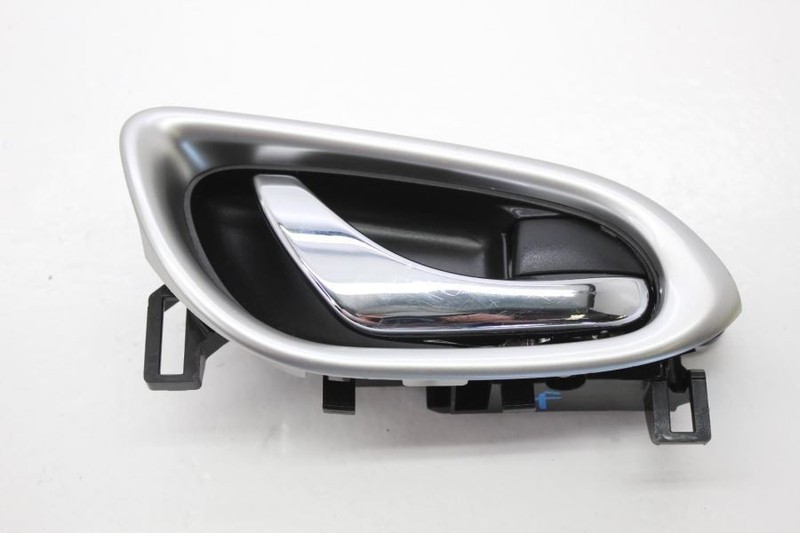 2013-2015 Nissan Sentra 1.8L S Passenger Right Front Interior Door Handle