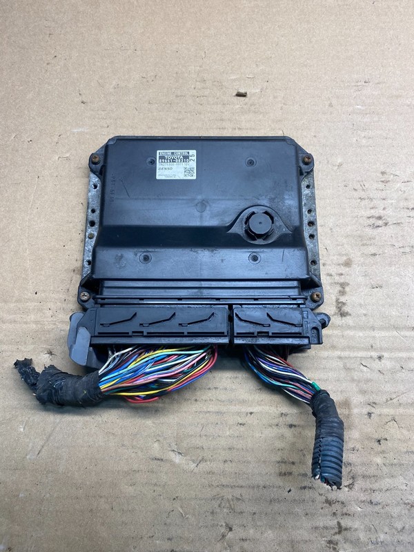 2011 Toyota Sienna Engine Control Computer ECU ECM PCM Oem AE2131 DG