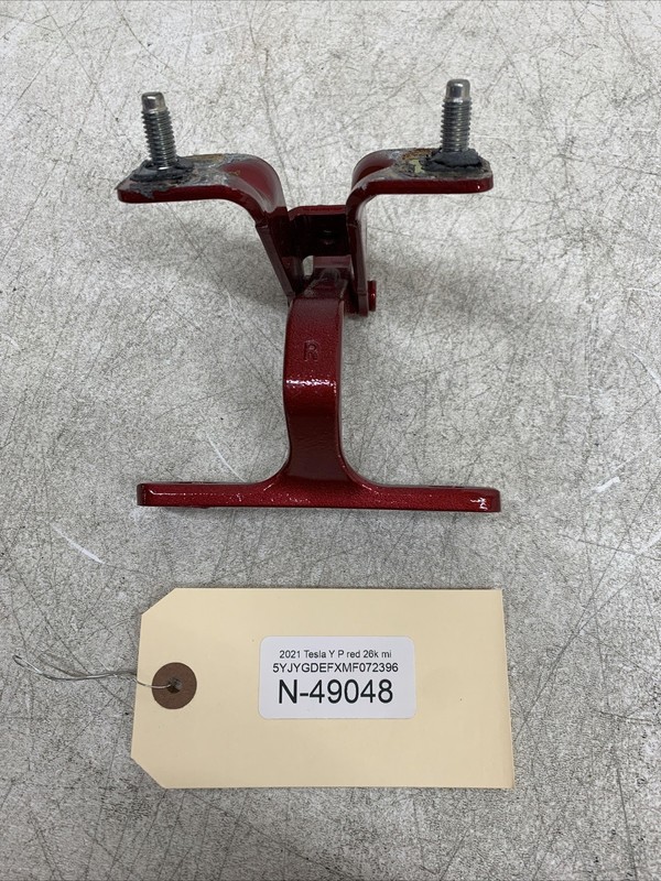 20-23 TESLA MODEL Y LIFTGATE HINGE REAR RIGHT 1500495-00-B OEM 49048 B84