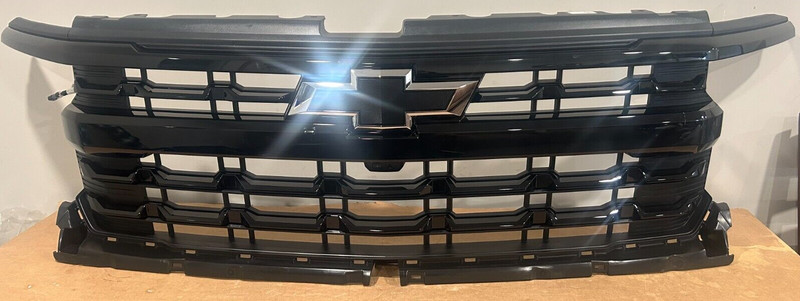 2022-2024 CHEVROLET SILVERADO 1500 GRILLE PAINT STYLE WITH CAMERA OEM 8564-2150