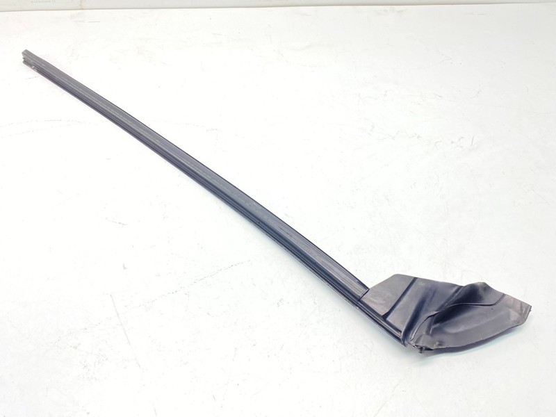 07-13 BMW E92 328 335 M3 COUPE Front Left Driver Door Channel Rubber Seal OEM✅