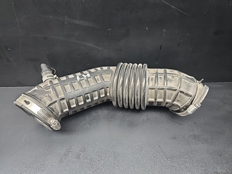 2011-2019 INFINITI M56 Q70 Q70L LEFT DRIVER SIDE AIR INTAKE HOSE TUBE 5.6L