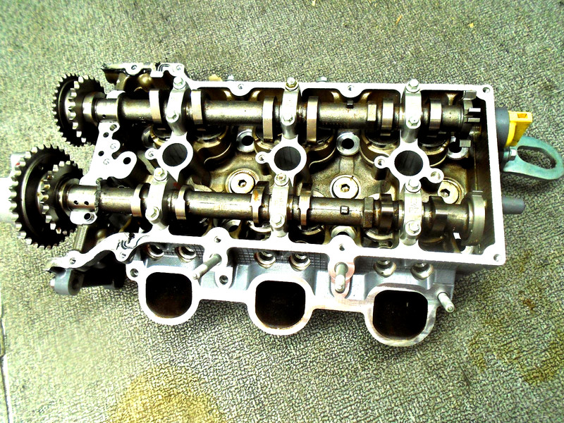 OEM Port Cylinder Head 11103-98L00 2018 Suzuki Outboard 350 Hp Motor Parts Only