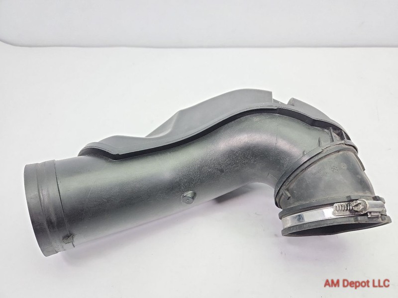 2014 BMW 320i 328i N20 N26 2.0 F30 F31 Air Filter Box Outlet Duct / Boot 7605045