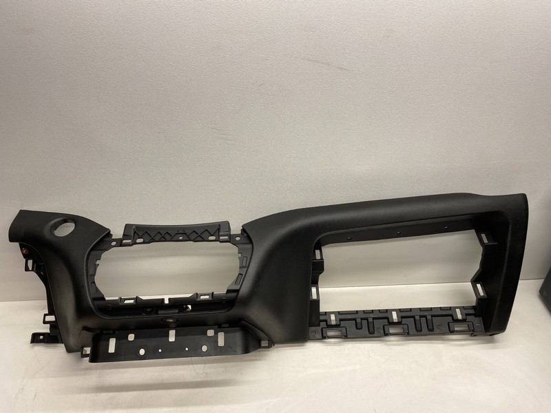 2014-2017 JEEP CHEROKEE RIGHT PASSENGER SIDE LOWER DASH COVER TRIM BEZEL BLACK