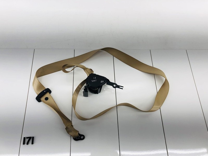 13-18 BMW 320I F30 REAR RIGHT SIDE 2ND SECOND ROW SEAT BELT TENSIONER OEM