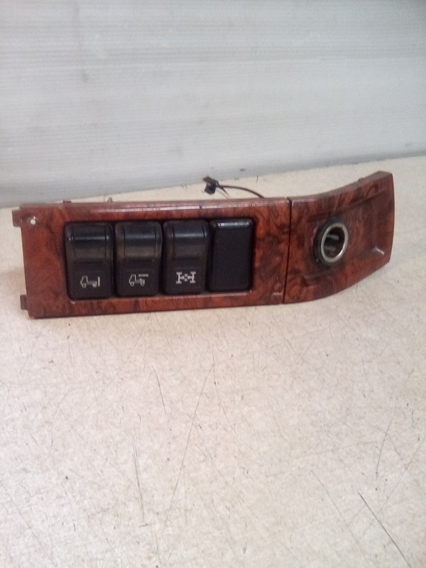 Volvo VNL Dash Switch 8141018