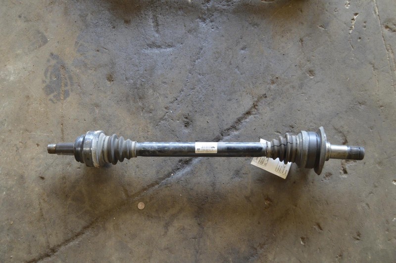2012-2019 BMW 650I GRAN COUPE XDRIVE AWD REAR LEFT AXLE SHAFT CV U JOINT OEM