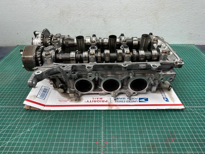 15-17 LEXUS RC350 AWD 3.5L engine LEFT DRIVER SIDE CYLINDER HEAD OEM