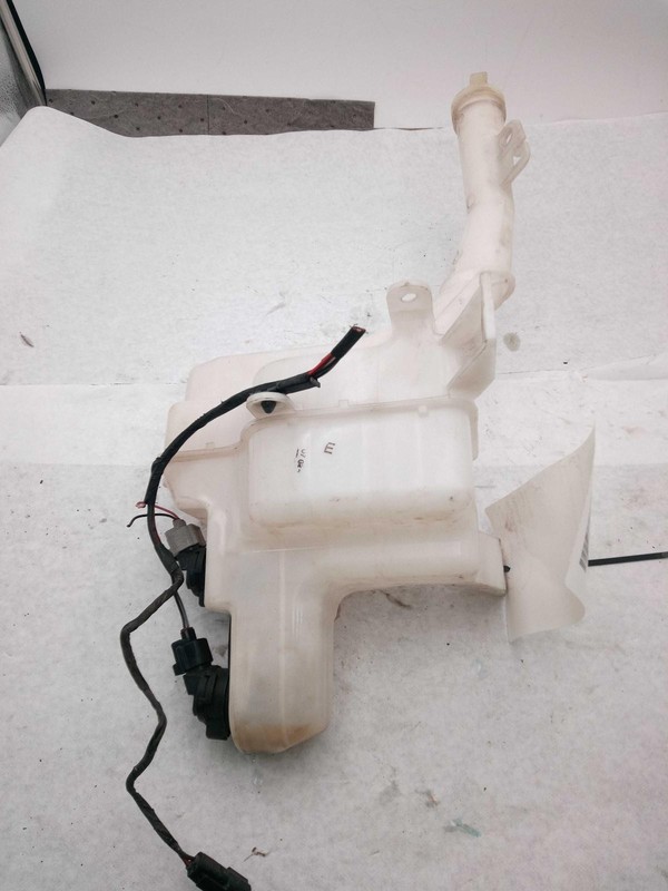 2011 MAZDA CX-7 Washer Fluid Reservoir OEM BP4K67482 Black 2.30L 133K Miles