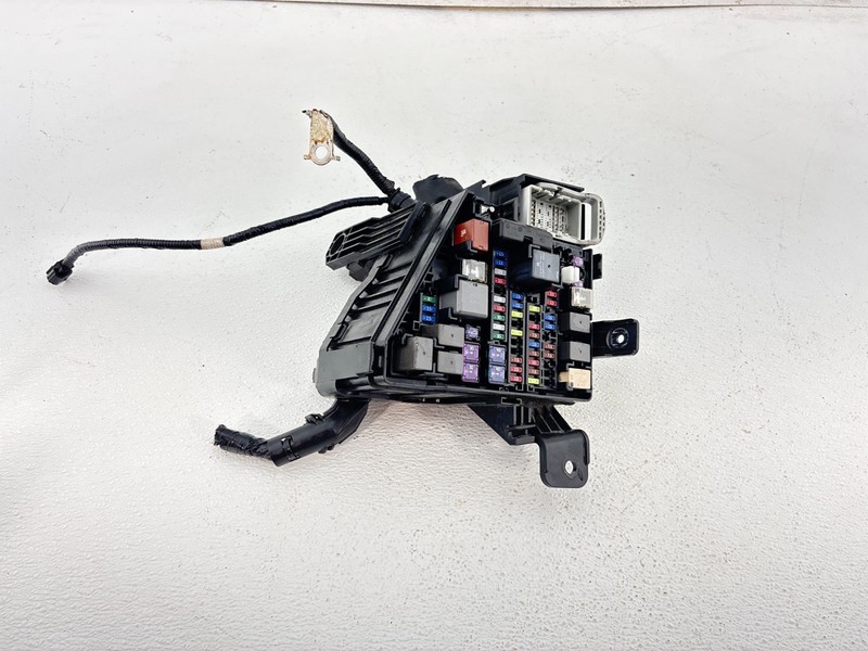 19-24 SUBARU FORESTER Engine Fuse Relay Box OEM