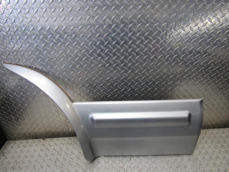 2000 INFINITI QX4 RIGHT PASSENGER REAR DOOR TRIM COVER MODLING 3.3L 6CYL 4DR WGN