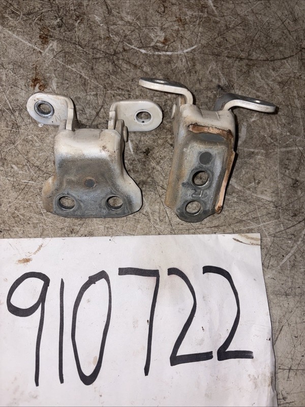2007-09 LEXUS RX350FRONT LEFT SIDE DOOR UPPER & LOWER HINGE OEM SET
